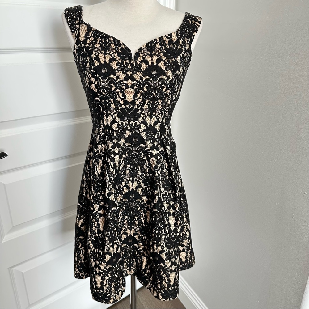Francesca's Collections Black and Cream Lace Mini Dress